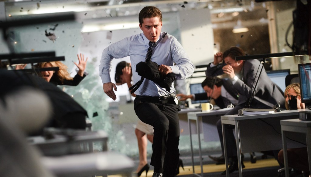 Transformers-3-Dark-of-the-Moon-First-Stills-3_1301596402