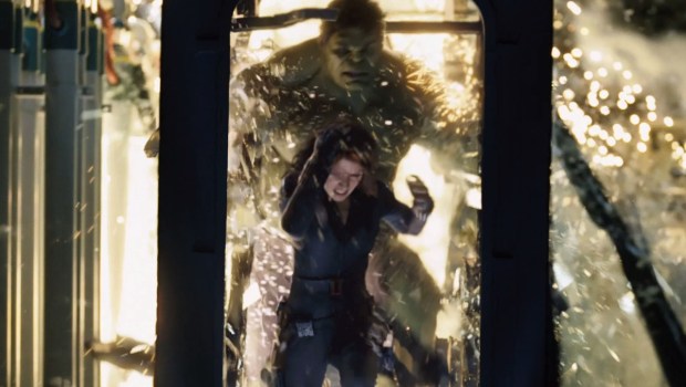 Það er sko enginn djókur að hlaupa undan Hulk með bóner