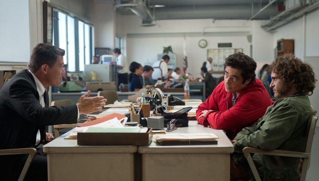 inherent-vice-joaquin-phoenix-benicio-del-toro-josh-brolin-desk